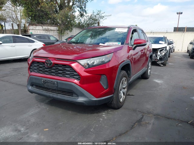2T3K1RFV3KW049186 Toyota RAV4 LE