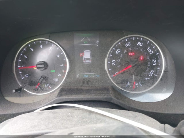 2T3K1RFV3KW049186 Toyota RAV4 LE