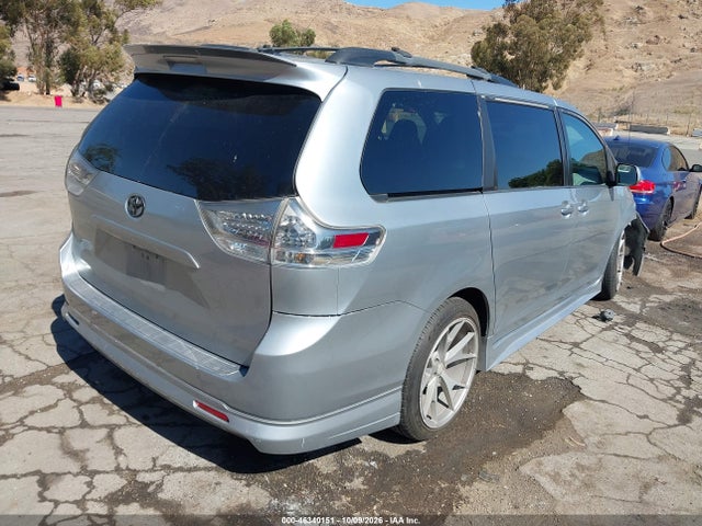Aukcja sprzedaży 2011 Toyota Sienna Le V6, vin: 5TDKK3DC3BS052604, numer aukcji: 46340151