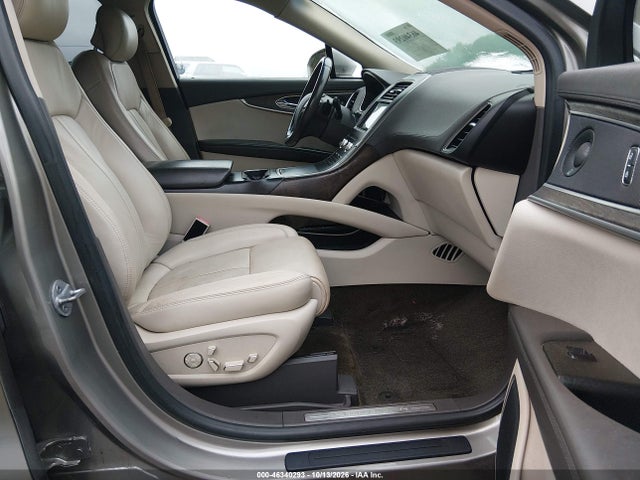 Продажа на аукционе авто 2016 Lincoln Mkx Reserve, vin: 2LMTJ8LR9GBL66809, номер лота: 46340293