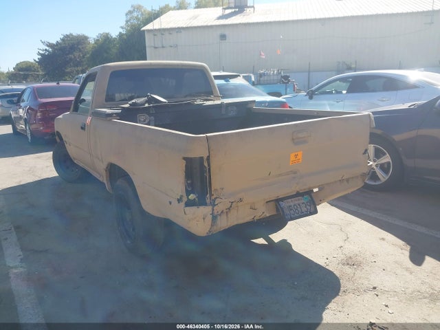 46340405 :رقم المزاد ، JT4RN81A2N0088412 vin ، 1992 Toyota Pickup 1/2 Ton Short Wheelbase مزاد بيع