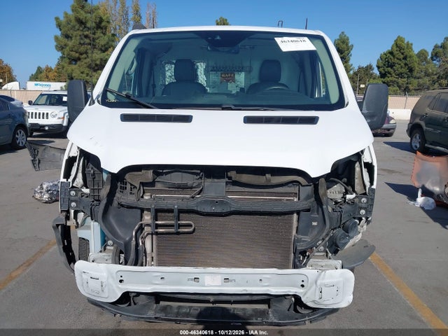 Ford Transit-150 2018 1FTYE9ZM9JKA84078 Image 13