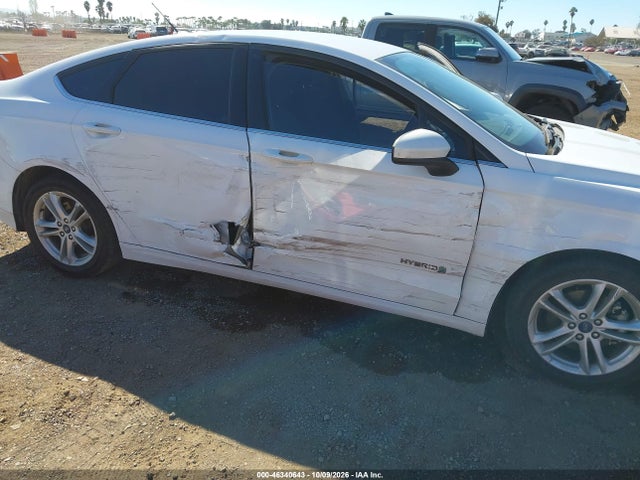 2018 Ford Fusion Hybrid Se მანქანა იყიდება აუქციონზე, vin: 3FA6P0LU2JR277423, აუქციონის ნომერი: 46340643