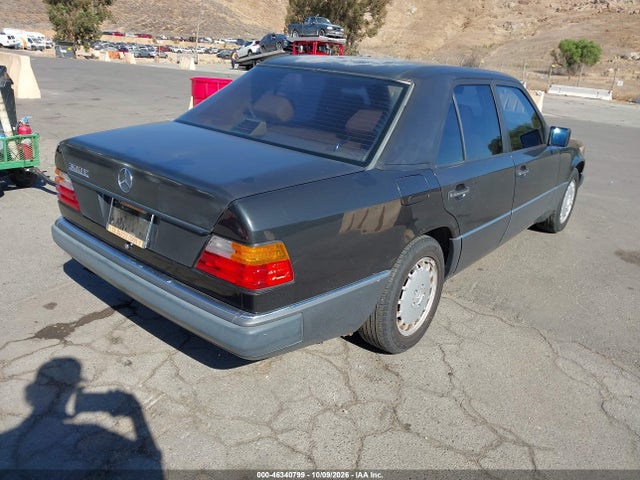 46340799 :رقم المزاد ، WDBEA30D1MB345988 vin ، 1991 Mercedes-benz 300 E مزاد بيع