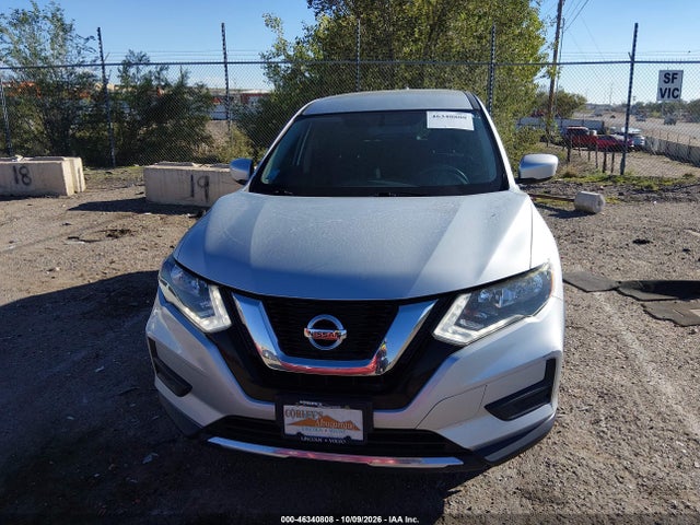 2017 Nissan Rogue S მანქანა იყიდება აუქციონზე, vin: JN8AT2MT3HW392416, აუქციონის ნომერი: 46340808