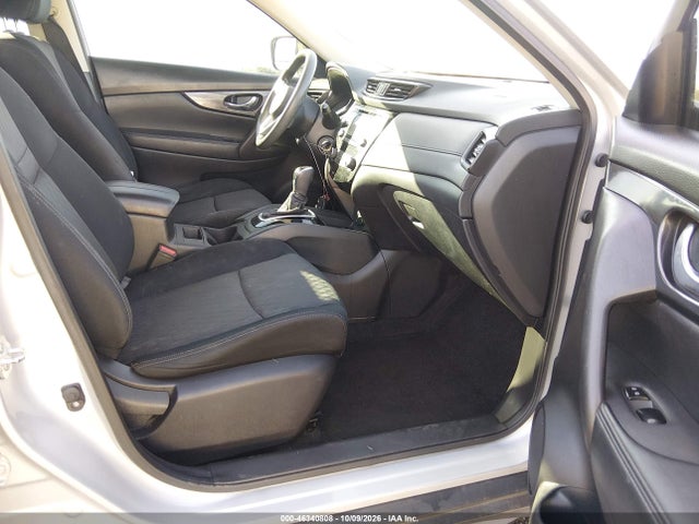 2017 Nissan Rogue S მანქანა იყიდება აუქციონზე, vin: JN8AT2MT3HW392416, აუქციონის ნომერი: 46340808
