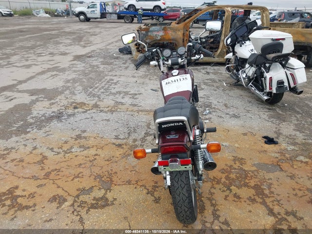1984 Honda Vf500 C მანქანა იყიდება აუქციონზე, vin: JH2PC1303EM005448, აუქციონის ნომერი: 46341135