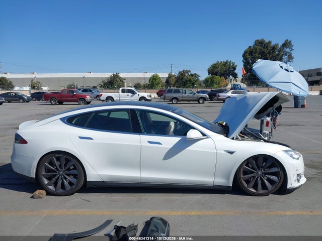 Продаж на аукціоні авто 2013 Tesla Model S Performance, vin: 5YJSA1CP4DFP13494, номер лоту: 46341314