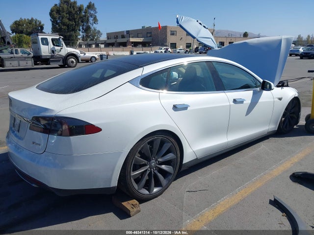 Продаж на аукціоні авто 2013 Tesla Model S Performance, vin: 5YJSA1CP4DFP13494, номер лоту: 46341314