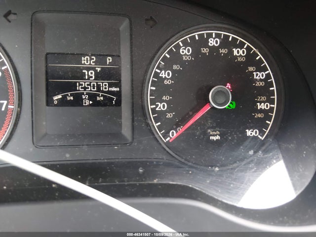 2011 Volkswagen Jetta 2.0l S მანქანა იყიდება აუქციონზე, vin: 3VW2K7AJ6BM061823, აუქციონის ნომერი: 46341507