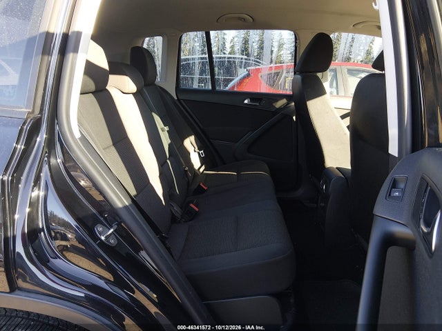 WVGBV7AX7HK047598 Volkswagen Tiguan 2.0t/2.0t S