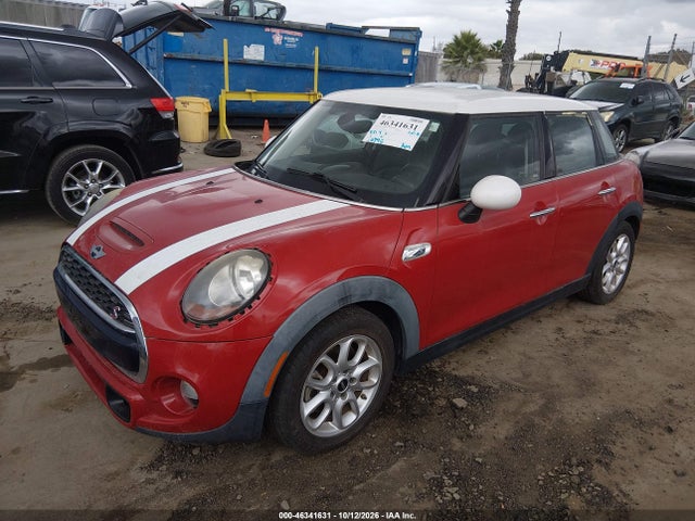 Mini Hardtop Cooper S 2015 WMWXU3C56F2B57041 Image 2