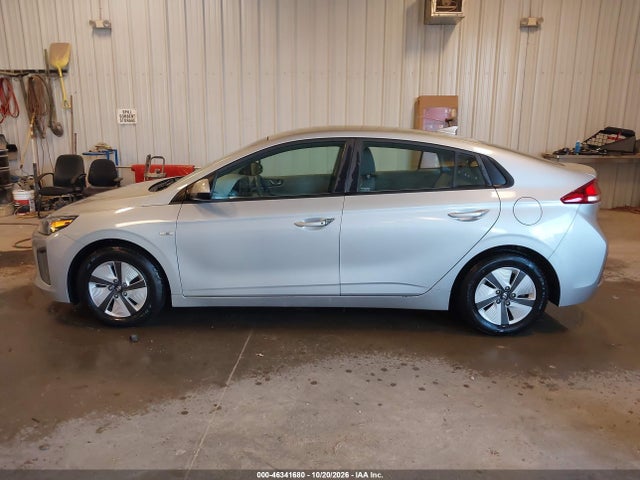 Продажа на аукционе авто 2020 Hyundai Ioniq Hybrid Blue, vin: KMHC65LC3LU220109, номер лота: 46341680
