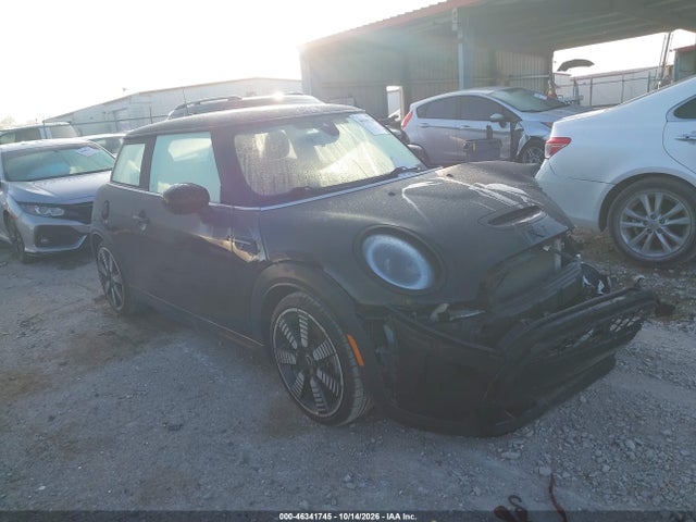 46341745 :رقم المزاد ، WMW53DH0XN2R98823 vin ، 2022 Mini Hardtop Cooper S مزاد بيع