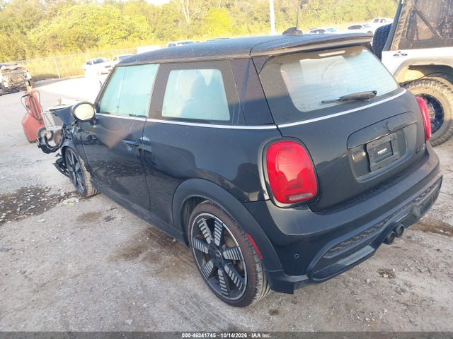 2022 Mini Hardtop Cooper S მანქანა იყიდება აუქციონზე, vin: WMW53DH0XN2R98823, აუქციონის ნომერი: 46341745