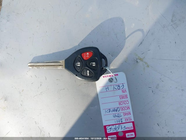 46341854 :رقم المزاد ، 4T4BF3EK3BR208728 vin ، 2011 Toyota Camry Le مزاد بيع