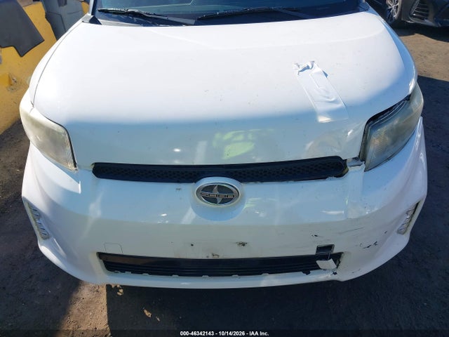 Scion XB 2015 JTLZE4FE7FJ072419 Image 12