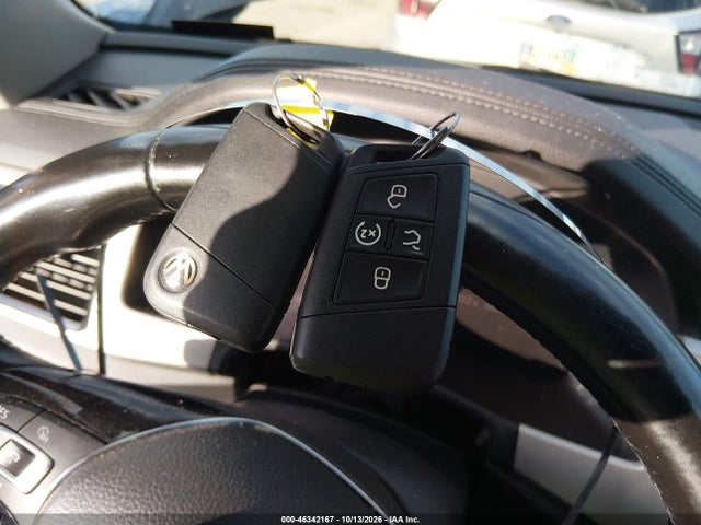 Продажа на аукционе авто 2018 Volkswagen Atlas 3.6l V6 Sel Premium, vin: 1V2NR2CA9JC504167, номер лота: 46342167