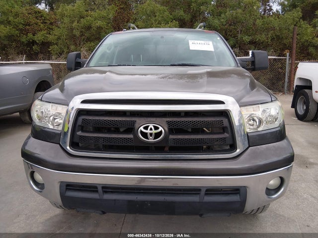 46342438 :رقم المزاد ، 5TFRM5F15DX056263 vin ، 2013 Toyota Tundra Grade 4.6l V8 مزاد بيع