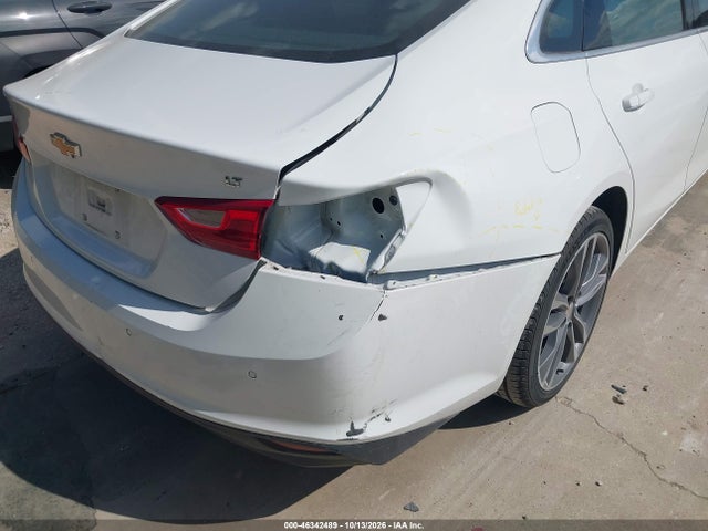 1G1ZD5ST4SF153733 Chevrolet Malibu Fwd 1lt