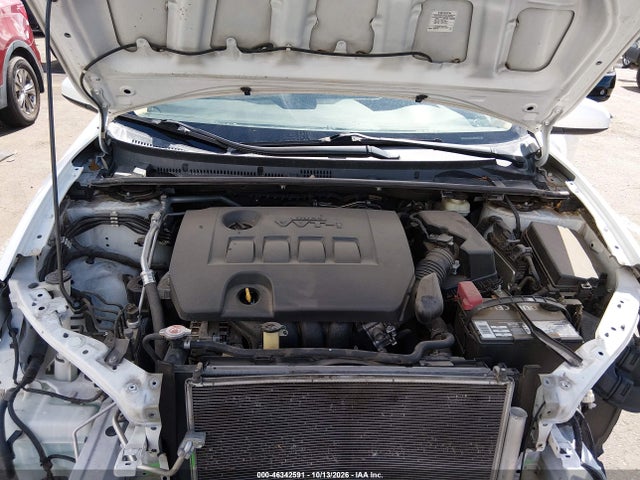 Toyota COROLLA LE 2018 2T1BURHE1JC102626 Image 10