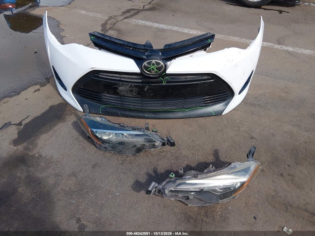 Toyota COROLLA LE 2018 2T1BURHE1JC102626 Image 12