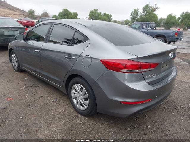 5NPD74LF7JH301843 Hyundai ELANTRA SE