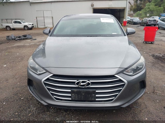 5NPD74LF7JH301843 Hyundai ELANTRA SE