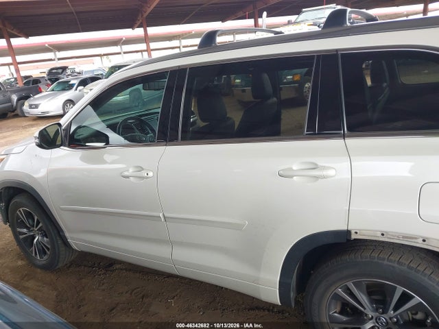 Toyota Highlander Xle V6 2016 5TDKKRFH4GS157171 Image 15