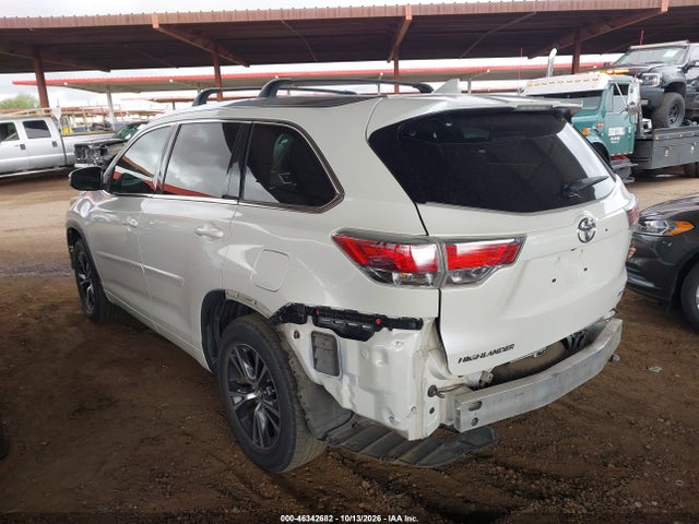 Toyota Highlander Xle V6 2016 5TDKKRFH4GS157171 Image 3