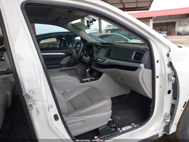 Toyota Highlander Xle V6 2016 5TDKKRFH4GS157171 Image 5