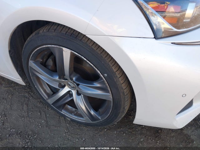 Lexus IS 300 2017 JTHCM1D29H5020859 Image 17