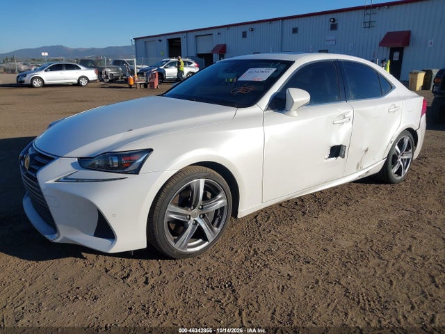 Lexus IS 300 2017 JTHCM1D29H5020859 Image 2