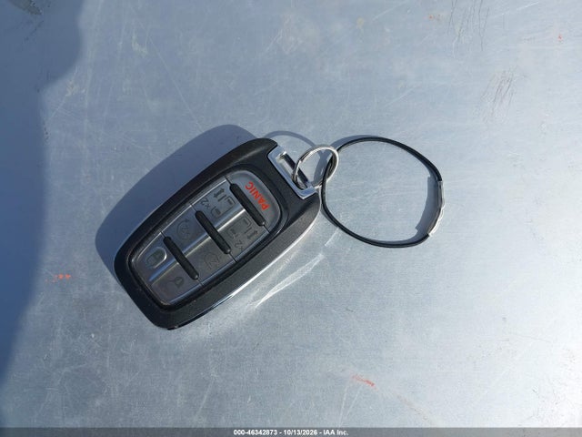 Chrysler Pacifica Limited 2025 2C4RC1GG3SR520340 Image 11