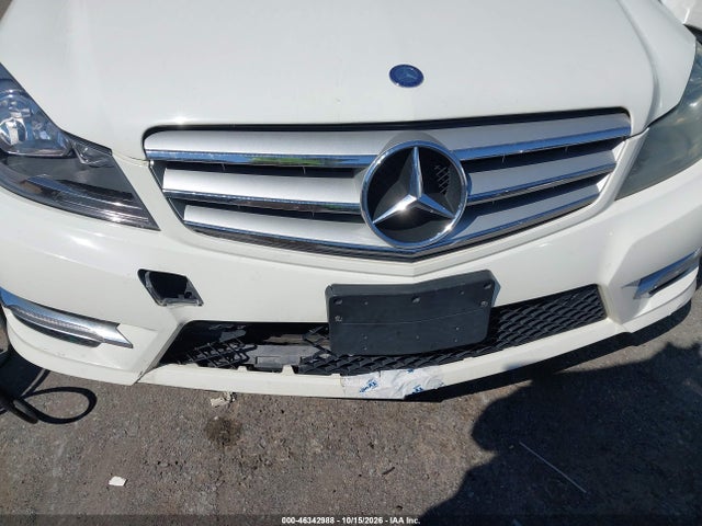 Продажа на аукционе авто 2012 Mercedes-benz C 300 Luxury 4matic/sport 4matic, vin: WDDGF8BB3CA618086, номер лота: 46342988