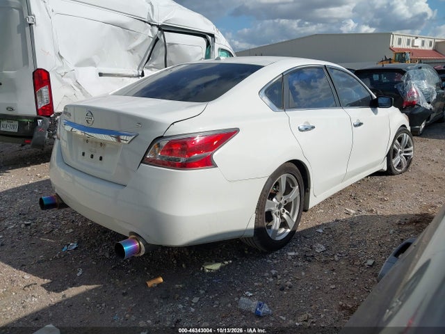 2015 Nissan Altima 2.5 S მანქანა იყიდება აუქციონზე, vin: 1N4AL3AP8FC249460, აუქციონის ნომერი: 46343004