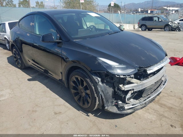 2023 Tesla Model Y Awd/long Range Dual Motor All-wheel Drive მანქანა იყიდება აუქციონზე, vin: 7SAYGDEE1PF814327, აუქციონის ნომერი: 46343121