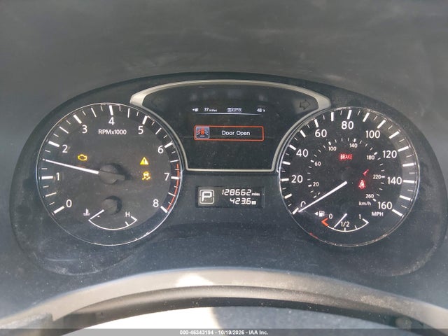 2013 Nissan Pathfinder S მანქანა იყიდება აუქციონზე, vin: 5N1AR2MM7DC687965, აუქციონის ნომერი: 46343194