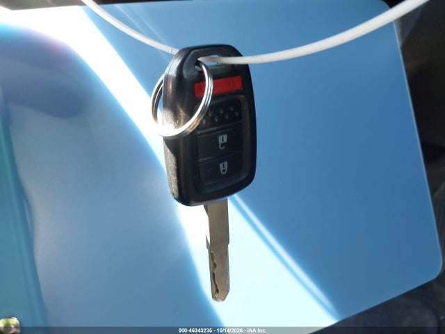 46343235 :رقم المزاد ، 3HGGK5G59HM714128 vin ، 2017 Honda Fit Lx مزاد بيع