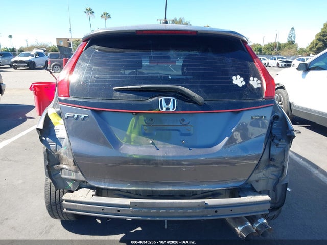 46343235 :رقم المزاد ، 3HGGK5G59HM714128 vin ، 2017 Honda Fit Lx مزاد بيع