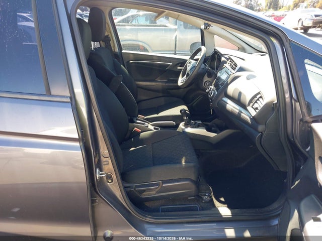 46343235 :رقم المزاد ، 3HGGK5G59HM714128 vin ، 2017 Honda Fit Lx مزاد بيع