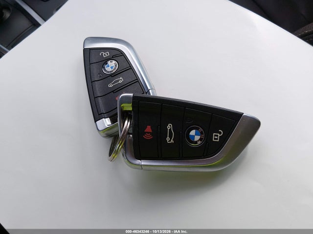 Продажа на аукционе авто 2016 Bmw X5 Edrive Xdrive40e, vin: 5UXKT0C56G0S76439, номер лота: 46343246