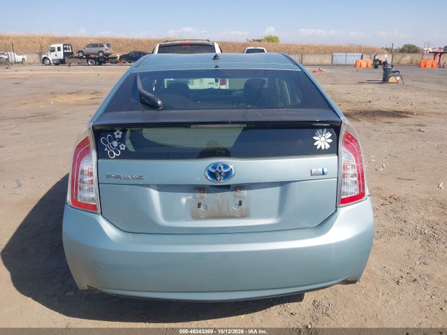 Toyota Prius Two 2014 JTDKN3DU3E1823483 Image 16