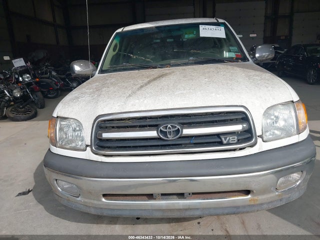 46343432 :رقم المزاد ، 5TBBT4411YS046271 vin ، 2000 Toyota Tundra Sr5 V8 مزاد بيع