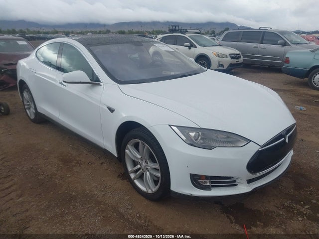 Auction sale of the 2013 Tesla Model S, vin: 5YJSA1CN4DFP20556, lot number: 46343525