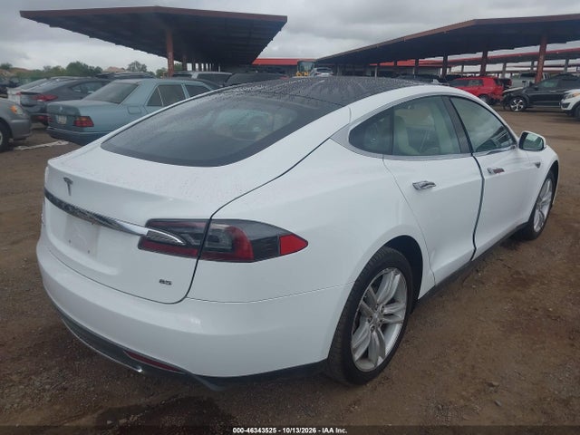 Продажа на аукционе авто 2013 Tesla Model S, vin: 5YJSA1CN4DFP20556, номер лота: 46343525