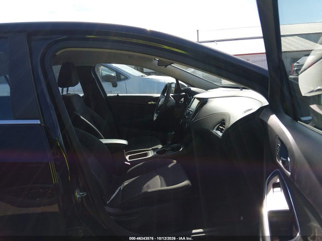 2017 Chevrolet Cruze Lt Auto მანქანა იყიდება აუქციონზე, vin: 1G1BE5SMXH7180011, აუქციონის ნომერი: 46343576