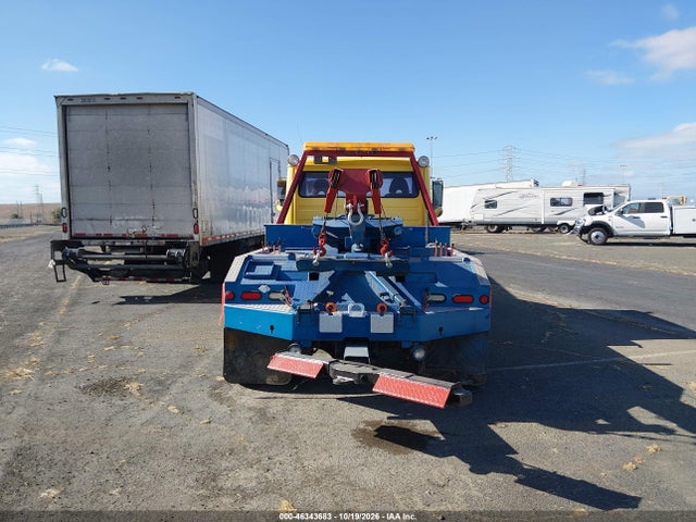 46343683 :رقم المزاد ، 1FV3GFBC4YHG19238 vin ، 2000 Freightliner Medium Conventional Fl60 مزاد بيع