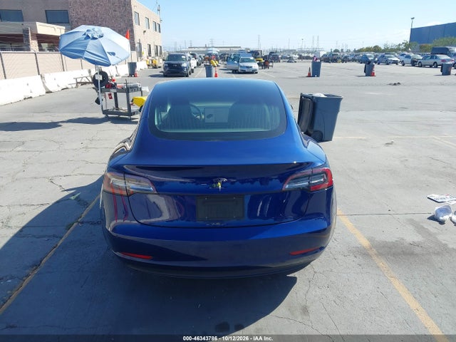 Продажа на аукционе авто 2018 Tesla Model 3 Long Range/mid Range, vin: 5YJ3E1EA3JF160706, номер лота: 46343786