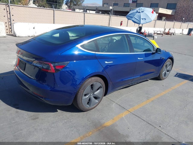 Продажа на аукционе авто 2018 Tesla Model 3 Long Range/mid Range, vin: 5YJ3E1EA3JF160706, номер лота: 46343786